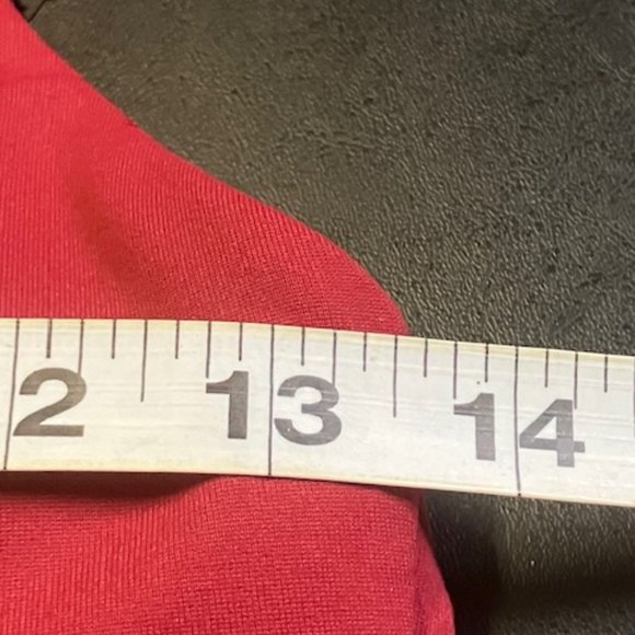 Woweny Women's Red/Black Interior Strappy Yoga Sports Bra S NWT - Picture 8 of 9